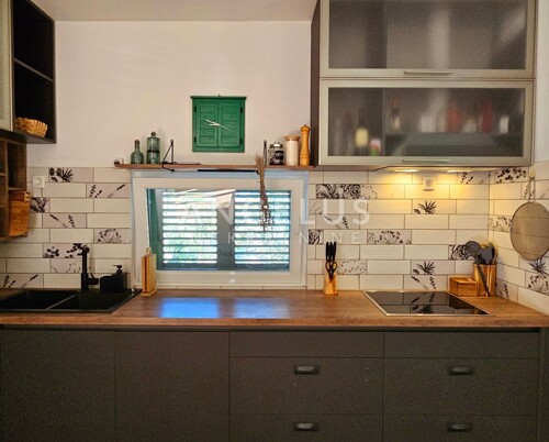 Thumbnail 6208360 - 8