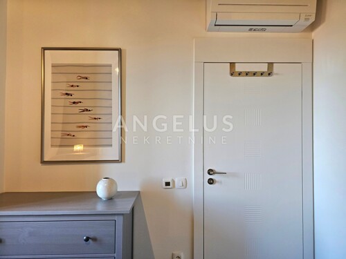 Thumbnail 6208360 - 19