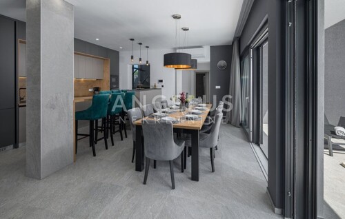 Thumbnail 6208390 - 5