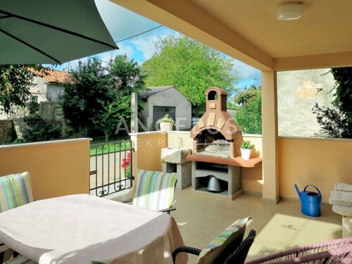 Istra, Rovinj - Kuća u nizu 90 m2, prilika!!!