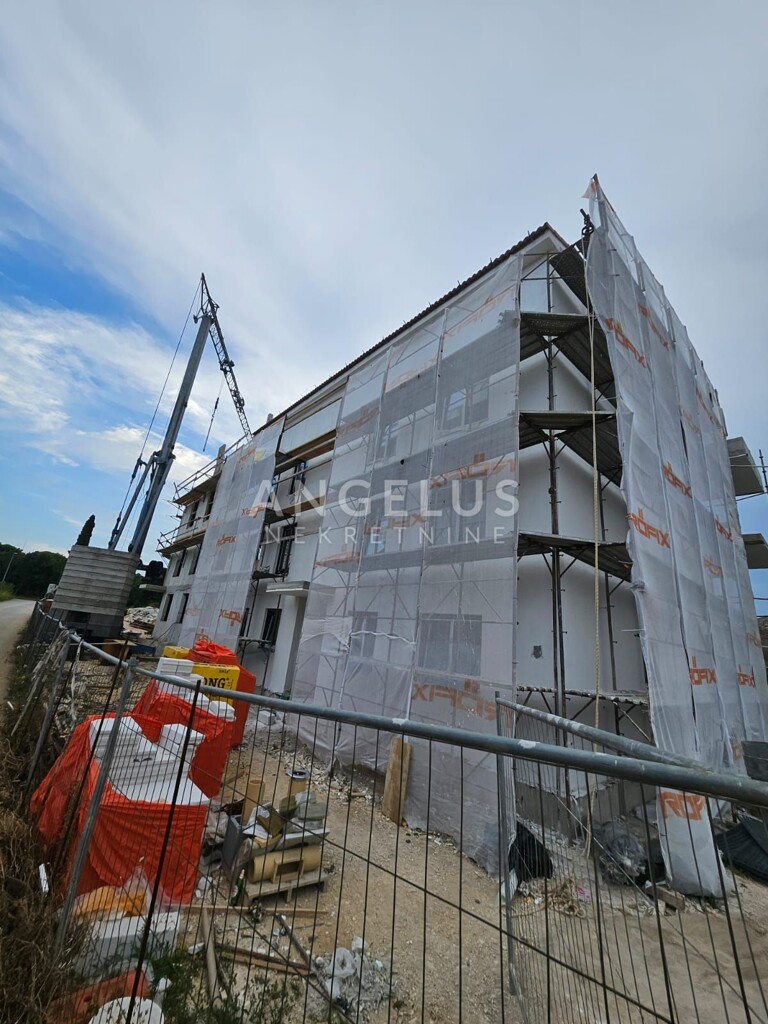 Image 6208445 - 21