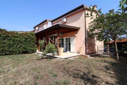 Istra, Poreč - godišnji najam kuće 111 m2