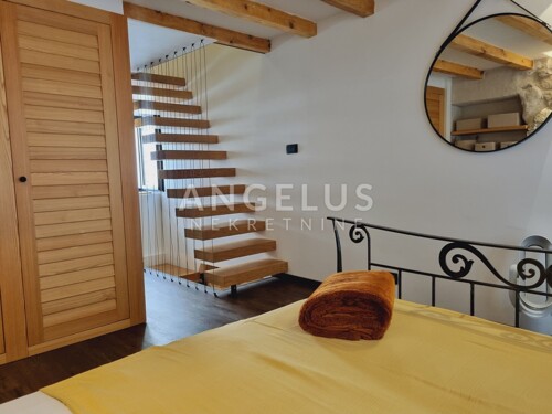 Thumbnail 6208684 - 7