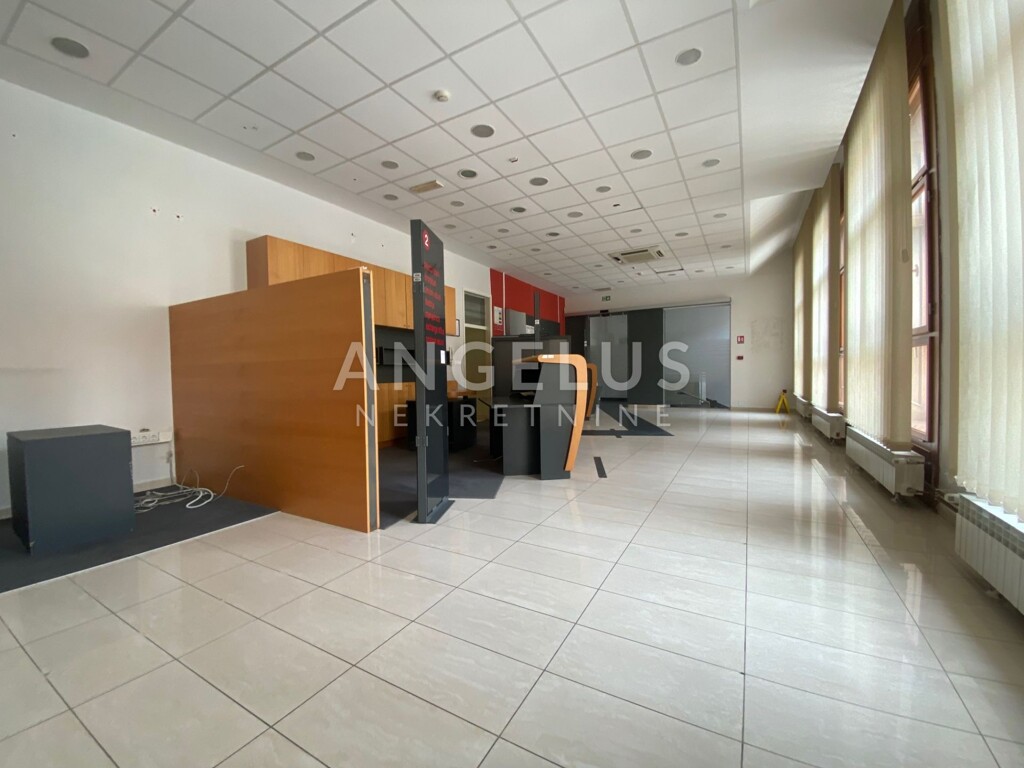 Image 6208702 - 7