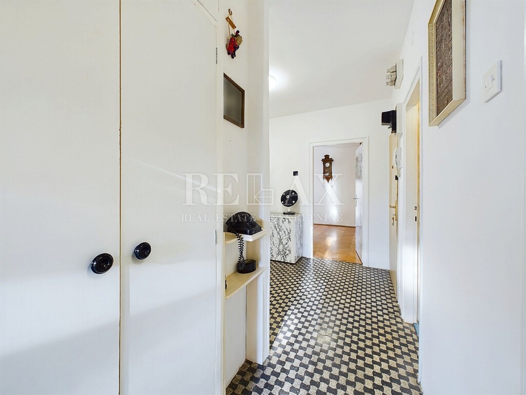 Image 6209396 - 10