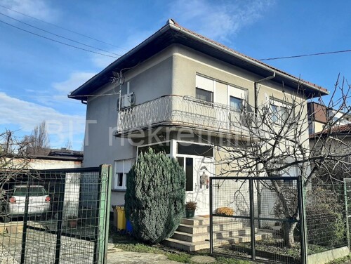 Obiteljska kuća, 160 m2