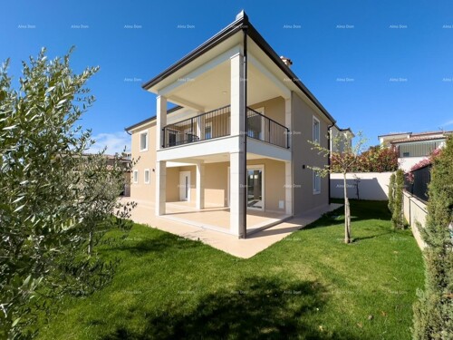 Kuća Prekrasna vila u mediteranskom stilu, Umag. Manji kompleks sa vilama , ...