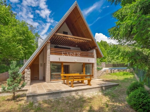 Fužine, Lič - Kuća s wellnessom 110 m2