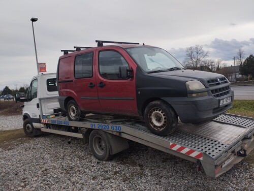 Fiat doblo 1,2 8 v, 2003. godina u dijelovima prodajem