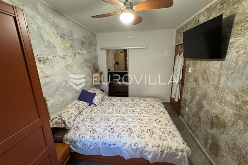 Thumbnail 6211228 - 13