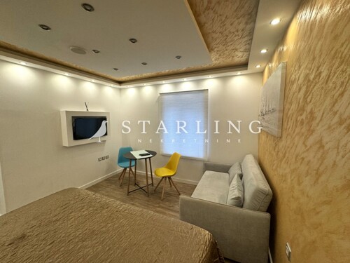Thumbnail 6211312 - 2