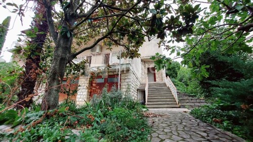 Thumbnail 6211375 - 6