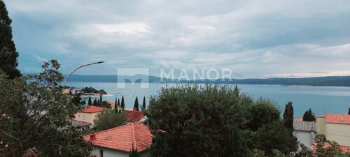 CRIKVENICA, SELCE - Samostojeća kuća s velikom okućnicom