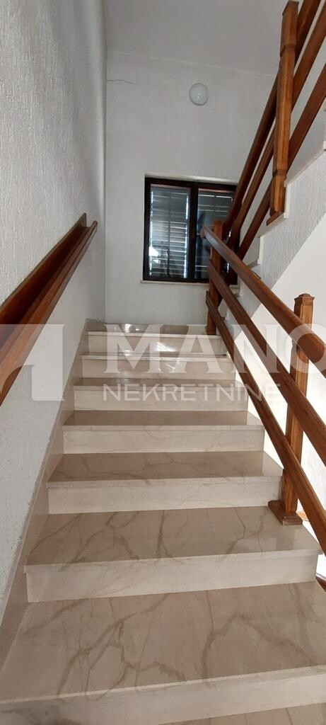Image 6211376 - 11