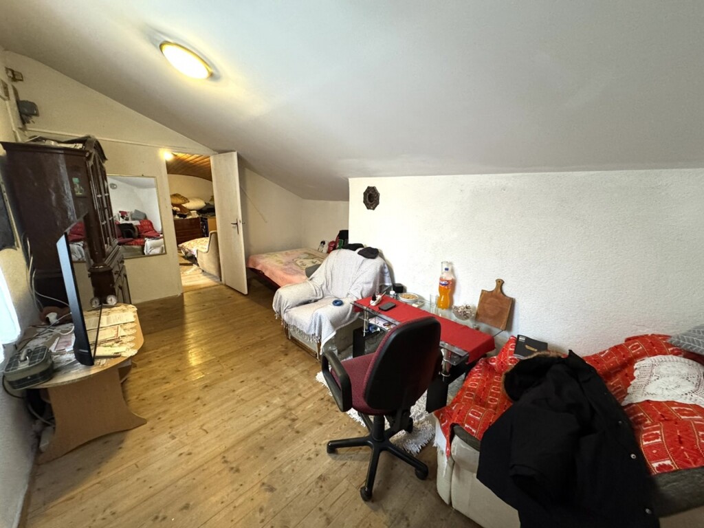 Image 6211472 - 4