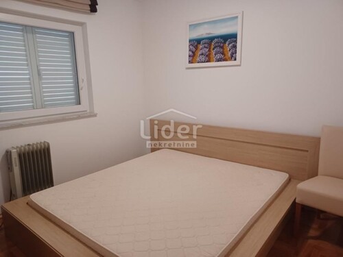 Thumbnail 6211832 - 5