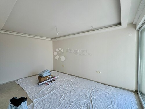 Thumbnail 6211851 - 21