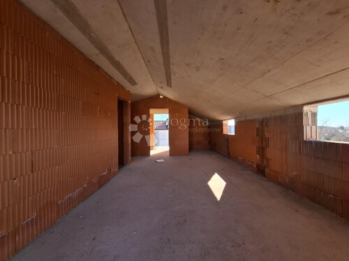 Thumbnail 6211878 - 13