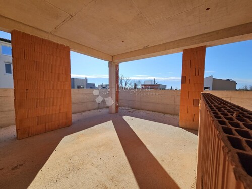 Thumbnail 6211878 - 9