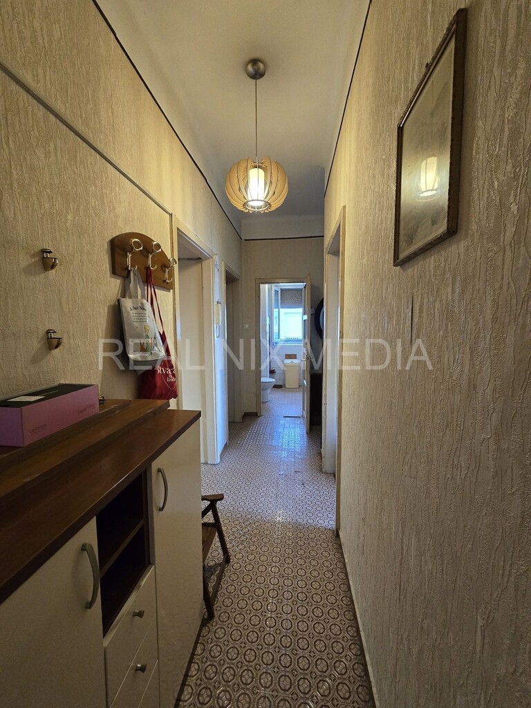 Image 6212006 - 10
