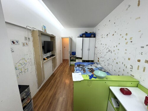 Thumbnail 6212083 - 11
