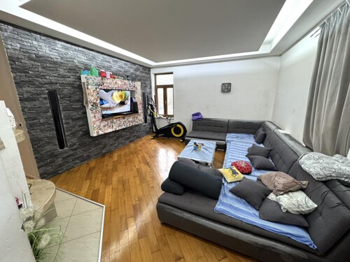 Thumbnail 6212083 - 1