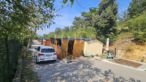 Thumbnail 6212411 - 4