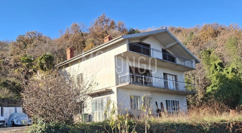 MATULJI, samostojeća kuća s pogledom na more