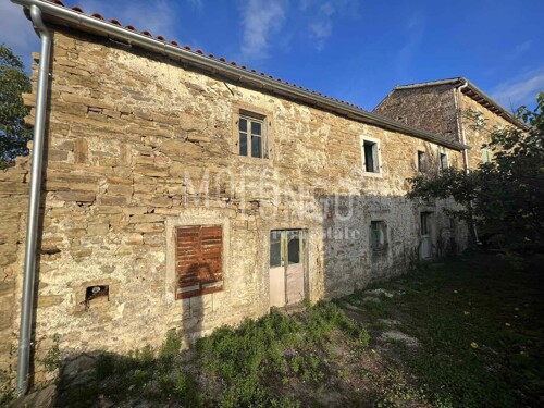 ISTRA, GRIMALDA četiri kuće s pogledom na jezero Butonigu