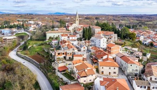 ISTRA, ŽMINJ 20.000 m2 imanje za izgradnju resorta