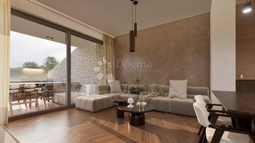 Thumbnail 6213147 - 10