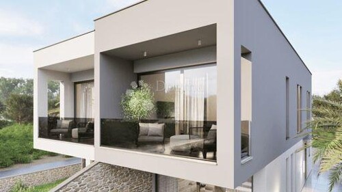 Thumbnail 6213147 - 3