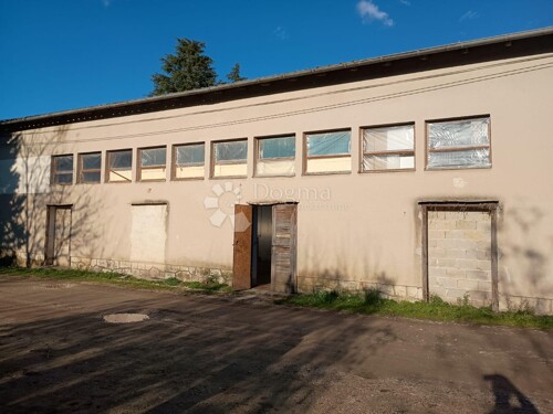 KRŠANPOTPIĆAN, poslovni prostor u blizini centra