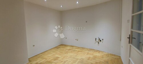 Thumbnail 6213165 - 4