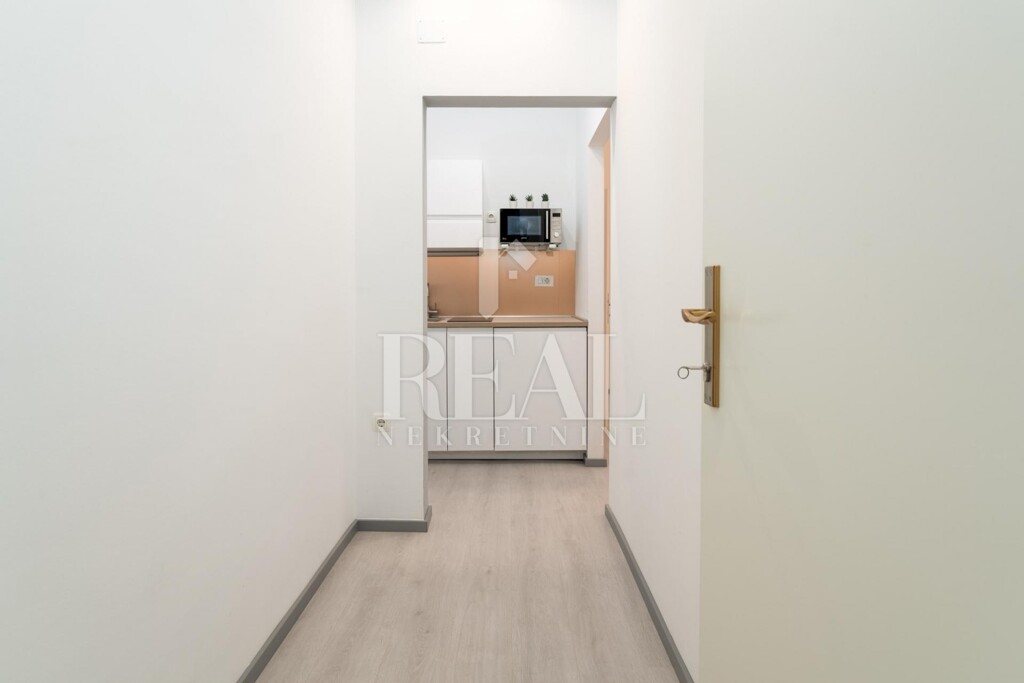 Image 6213264 - 12
