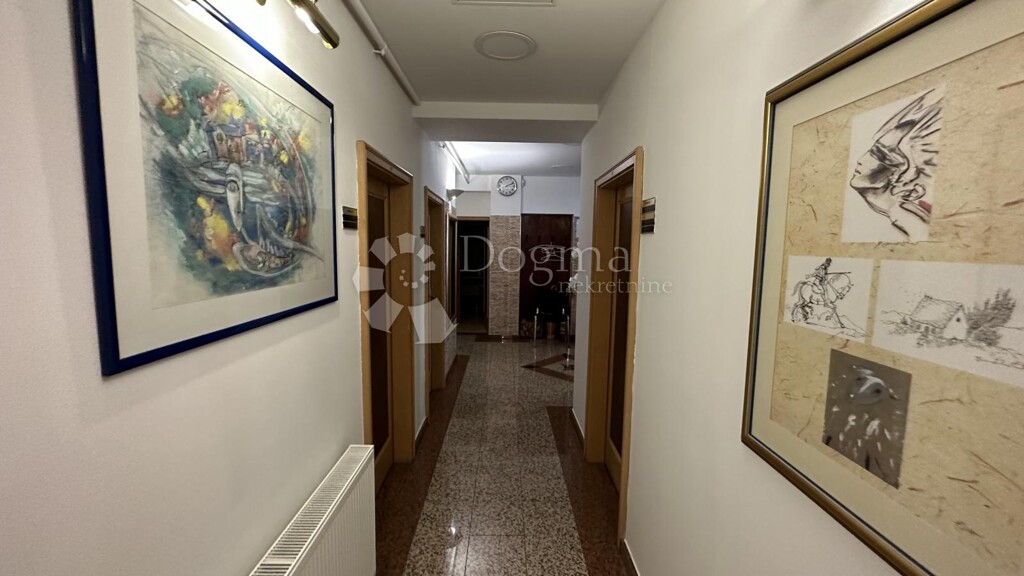 Image 6213878 - 6