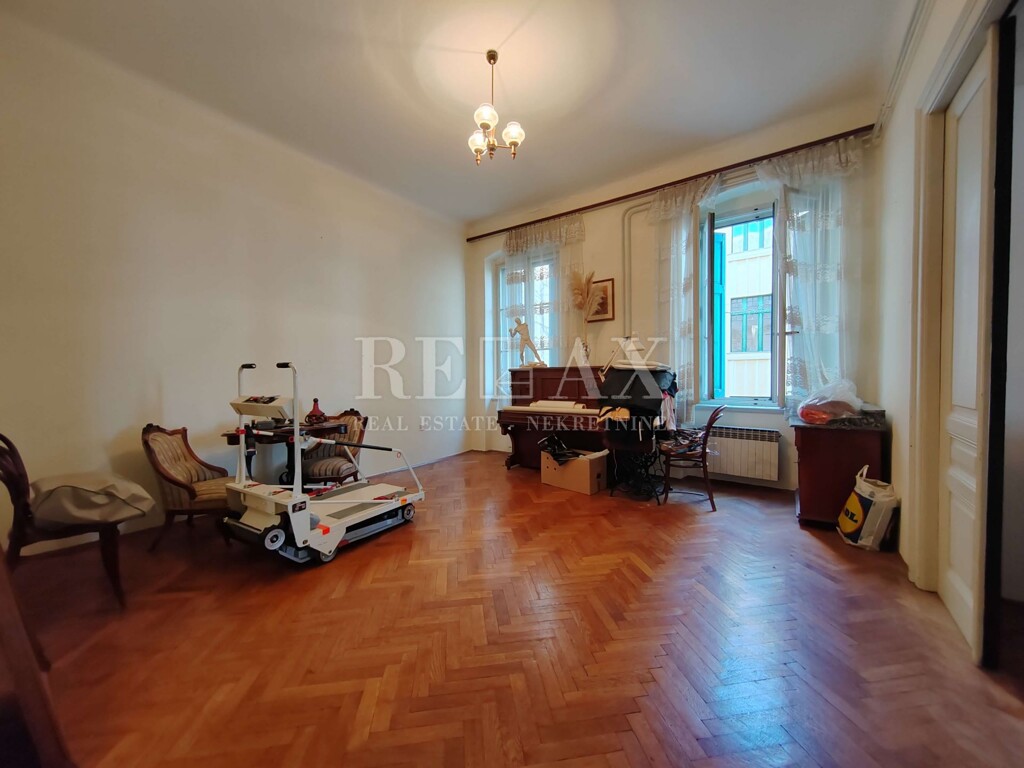 Image 6213897 - 8