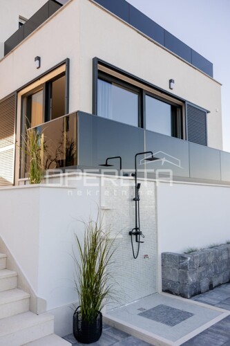 Thumbnail 6213899 - 15