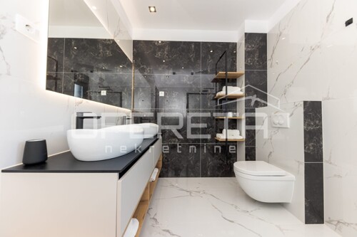 Thumbnail 6213899 - 32