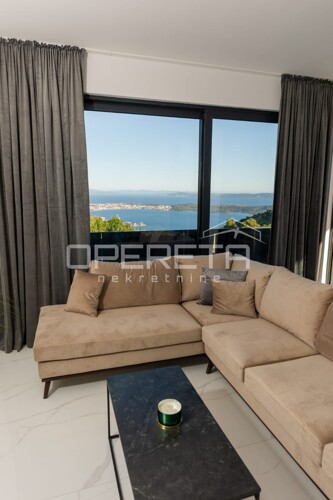 Thumbnail 6213899 - 6