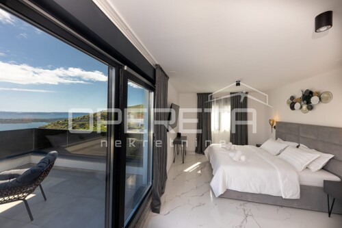 Thumbnail 6213899 - 21