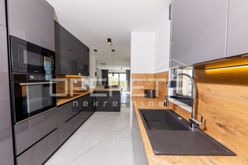 Thumbnail 6213899 - 24