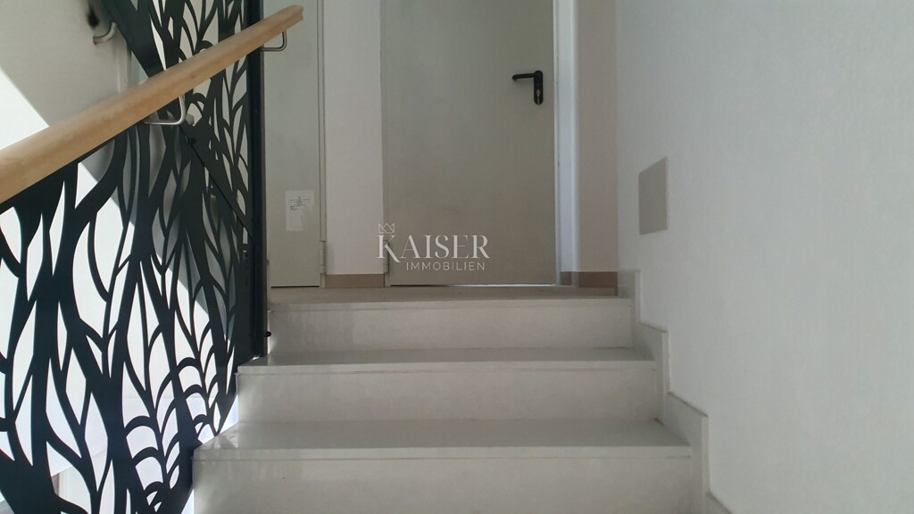 Image 6213900 - 10