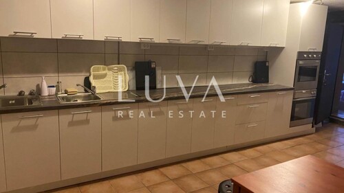 Sigečica, velika kuća na 4 kata na prodaju, investicija