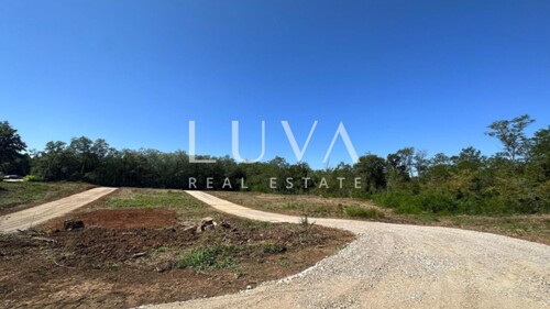 Thumbnail 6214010 - 2