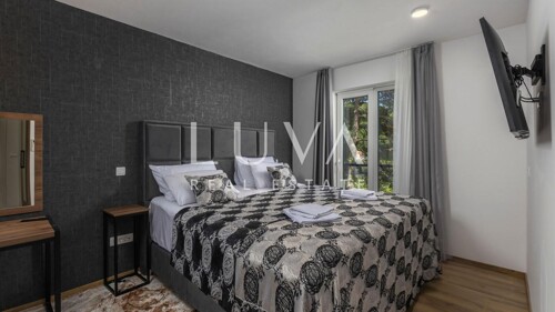 Thumbnail 6214081 - 11