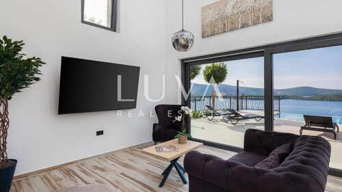 Thumbnail 6214082 - 13