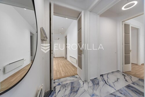 Rijeka, Centar, luksuzno uređen poslovni prostor NKP 87 m2