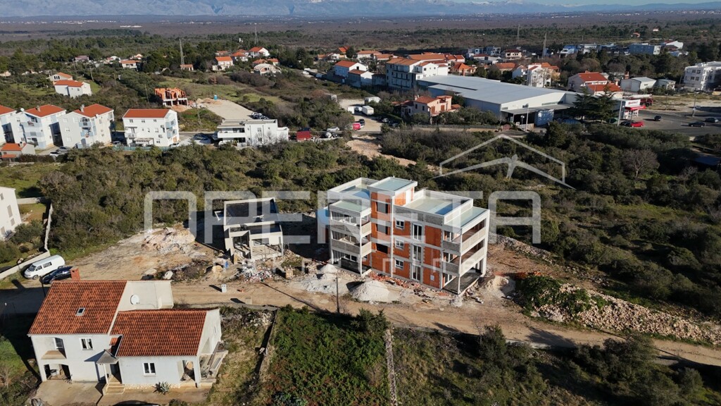 Image 6214595 - 9