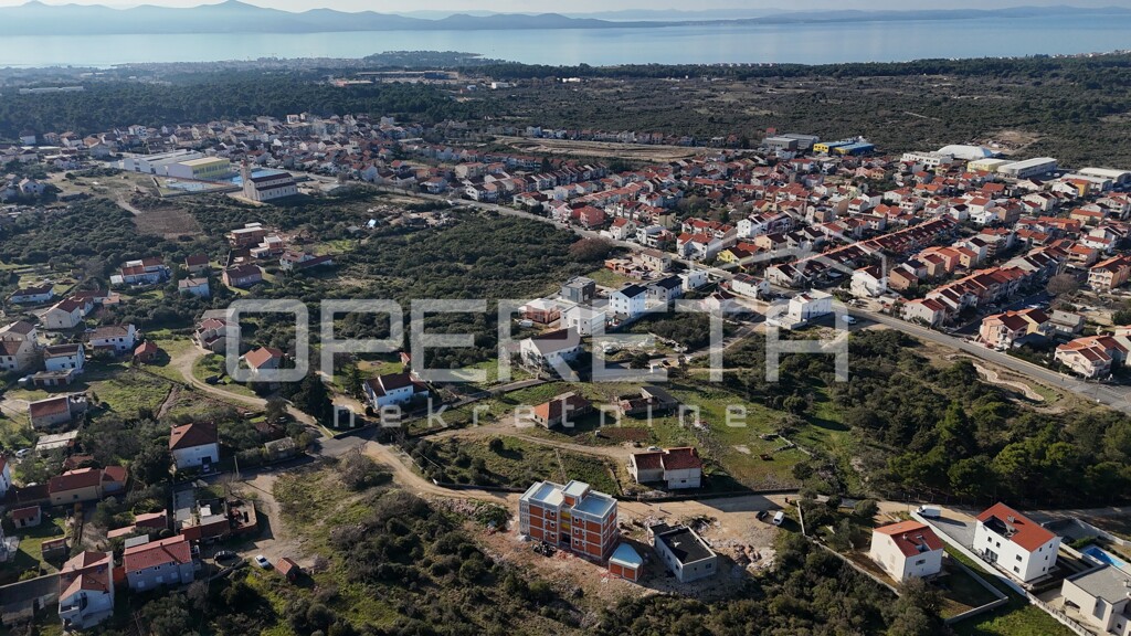 Image 6214596 - 8